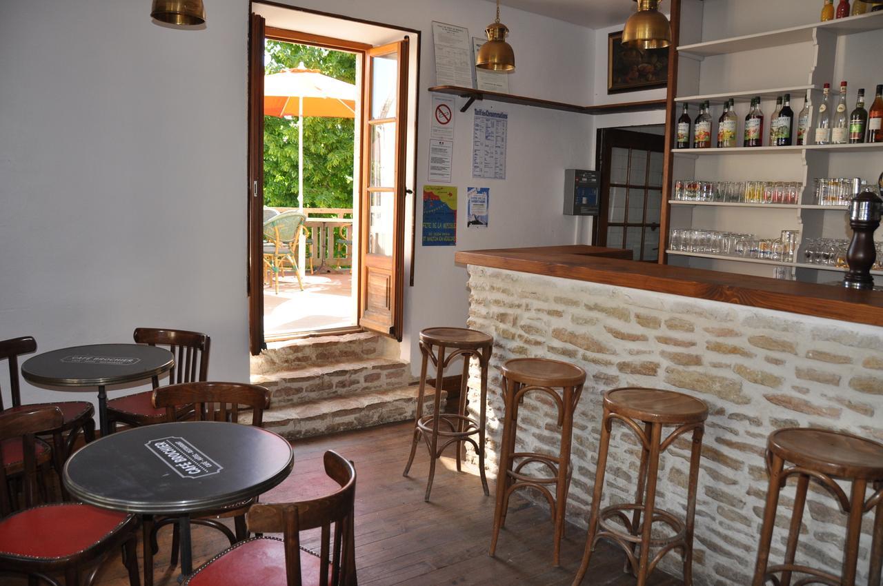 Cafe Brochier Hotel Saint-Julien-en-Vercors ภายนอก รูปภาพ